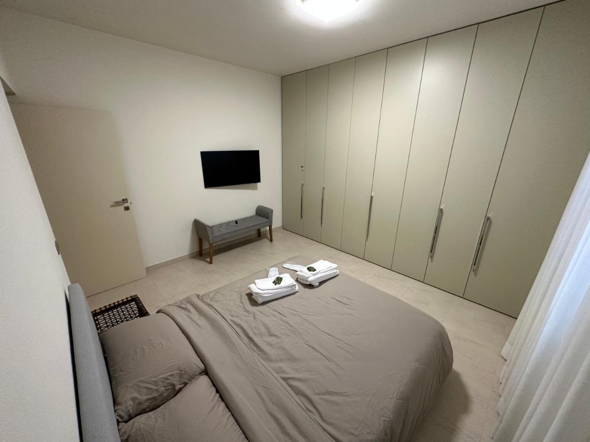 Casavale Elegante Residenza 108 Mq Max 7 Persone Διαμέρισμα Πιατσέντζα Εξωτερικό φωτογραφία