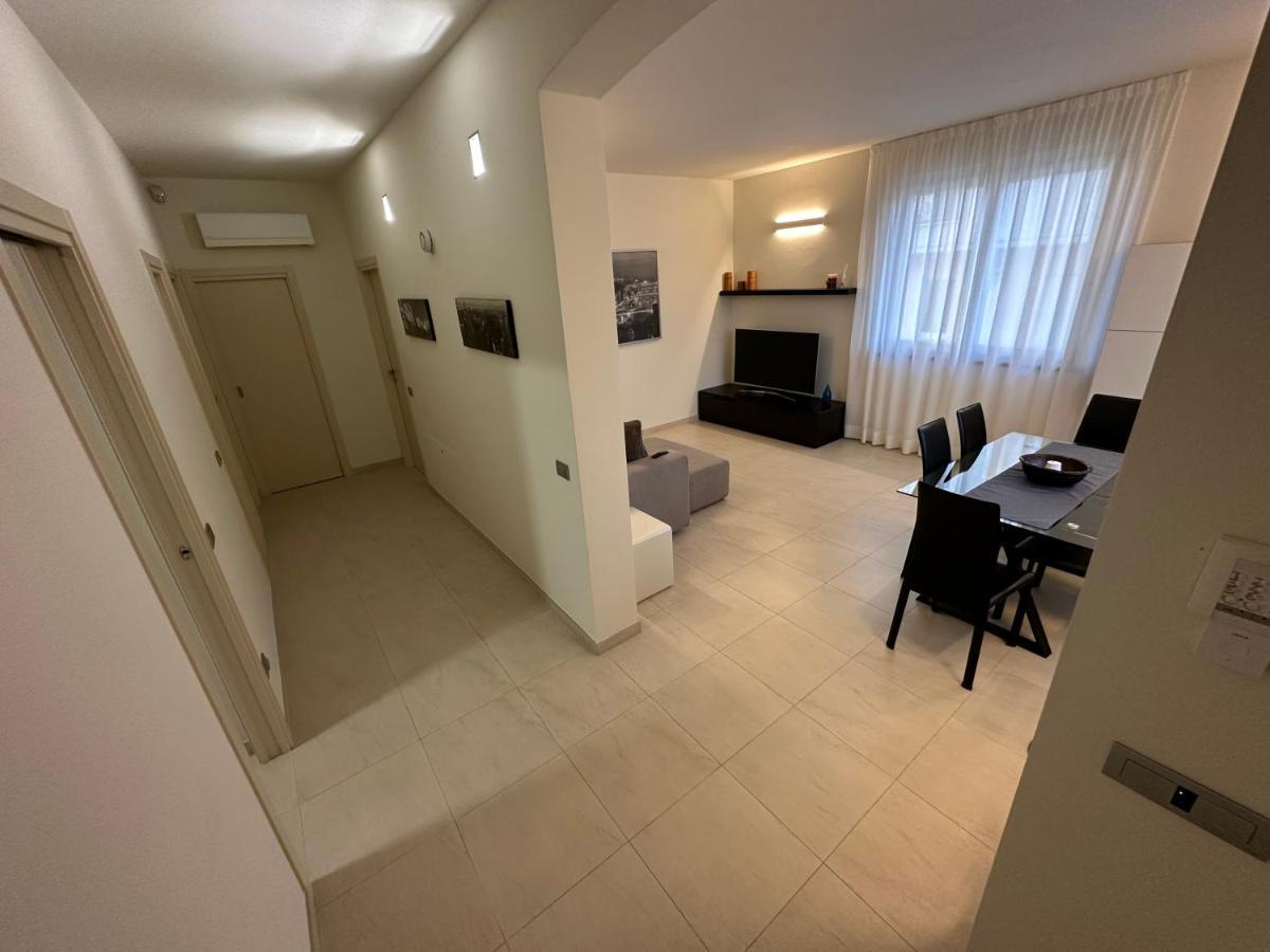 Casavale Elegante Residenza 108 Mq Max 7 Persone Διαμέρισμα Πιατσέντζα Εξωτερικό φωτογραφία