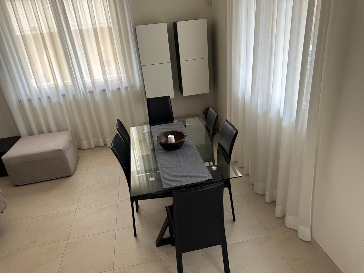 Casavale Elegante Residenza 108 Mq Max 7 Persone Διαμέρισμα Πιατσέντζα Εξωτερικό φωτογραφία